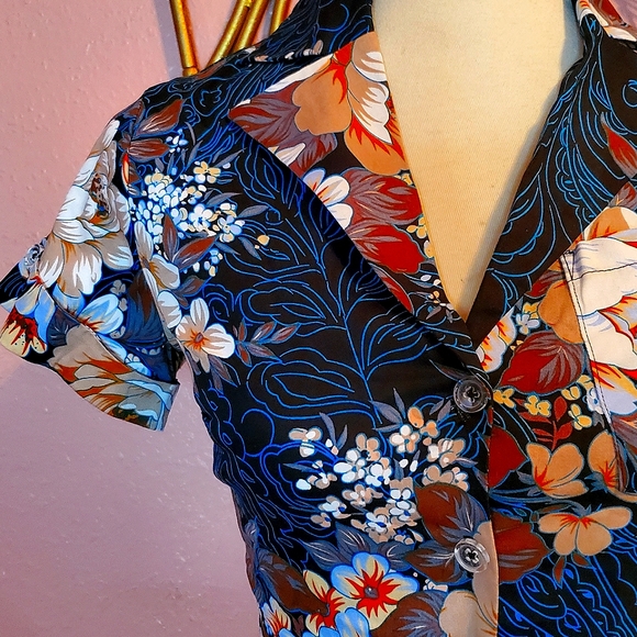 UNIQUE VINTAGE Tropical Floral Print  Pinup Filligree Wrap Top S 4 - Picture 3 of 5